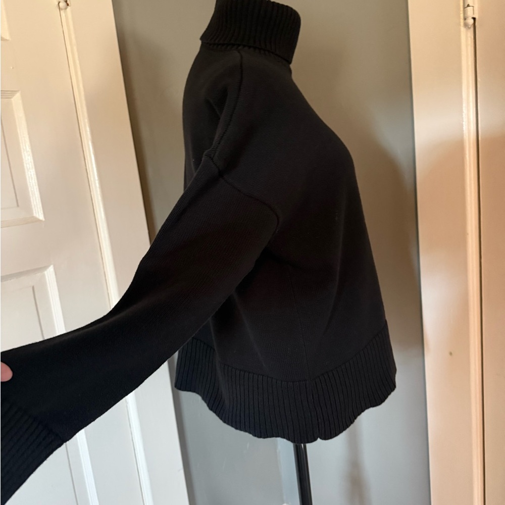 GAP Classic Black Turtleneck Sweater - Picture 3 of 6